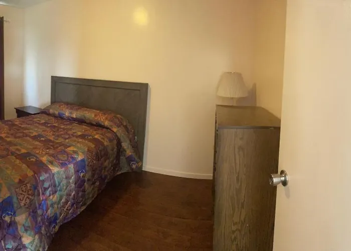 Pine Creek Motel